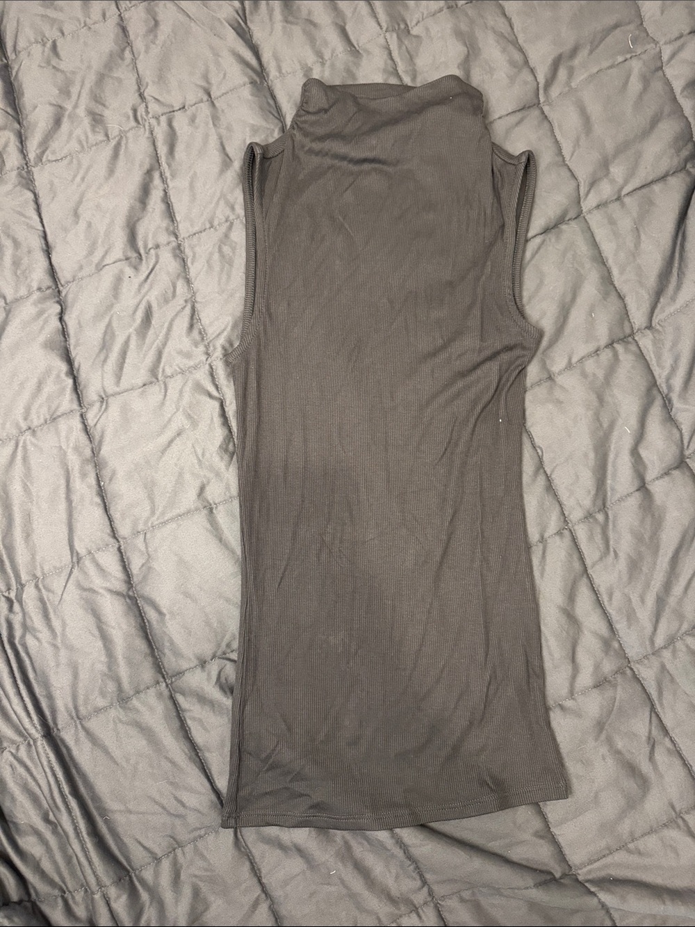 NWT 41 Hawthorn Sleeveless Mock Neck Tank